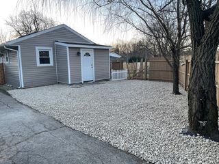 519 N Waukegan Road, Lake Bluff, IL 60044