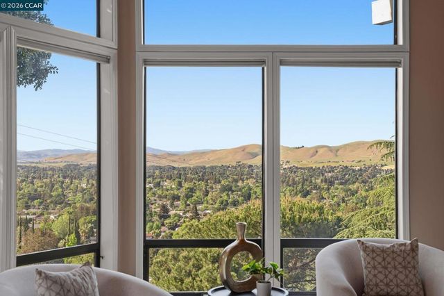 1000 Froyd Rd, Concord, CA 94521