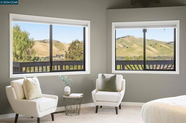 1000 Froyd Rd, Concord, CA 94521