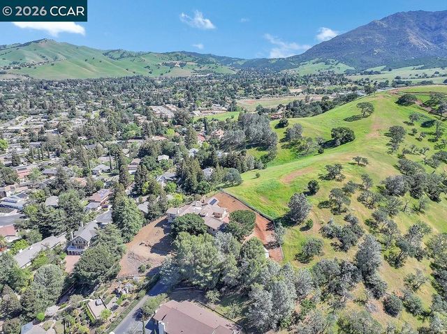 1000 Froyd Rd, Concord, CA 94521