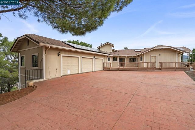 1000 Froyd Rd, Concord, CA 94521