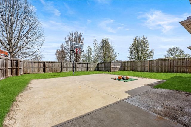 1615 Park Street, Lowell, AR 72745