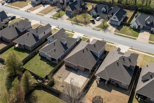 1615 Park Street, Lowell, AR 72745