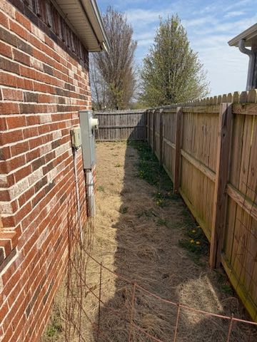 1615 Park Street, Lowell, AR 72745