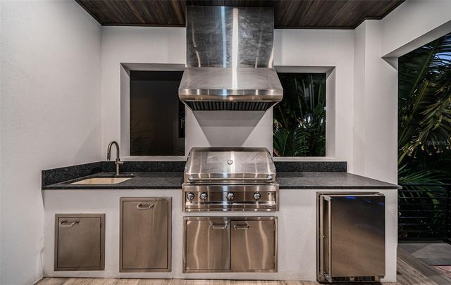 218 SYDNEY LANE, Redington Shores, FL 33708