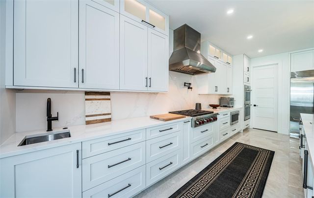 218 SYDNEY LANE, Redington Shores, FL 33708