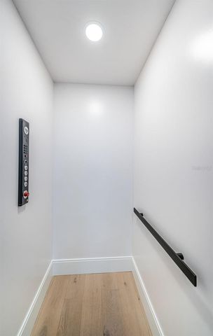 218 SYDNEY LANE, Redington Shores, FL 33708