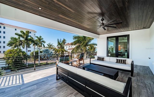 218 SYDNEY LANE, Redington Shores, FL 33708