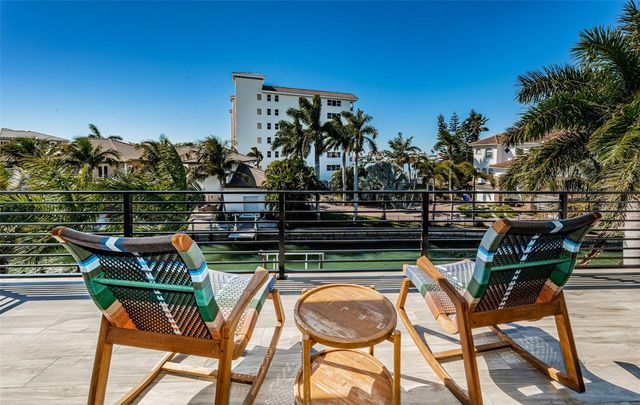 218 SYDNEY LANE, Redington Shores, FL 33708