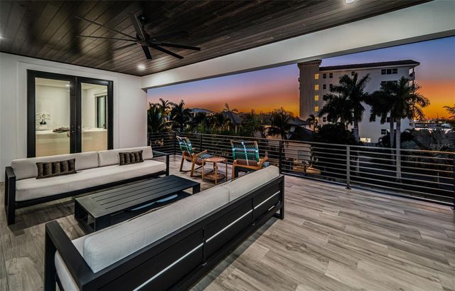 218 SYDNEY LANE, Redington Shores, FL 33708