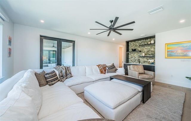 218 SYDNEY LANE, Redington Shores, FL 33708