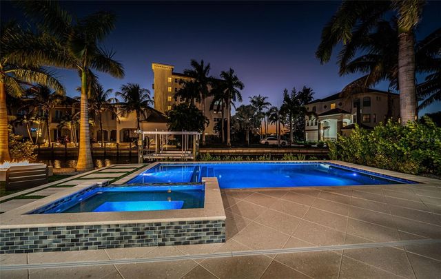 218 SYDNEY LANE, Redington Shores, FL 33708