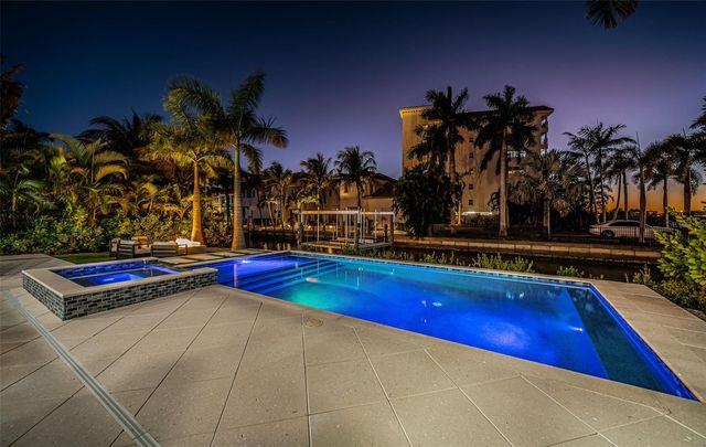 218 SYDNEY LANE, Redington Shores, FL 33708