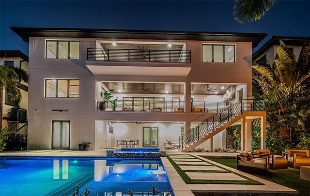 218 SYDNEY LANE, Redington Shores, FL 33708