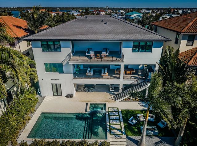 218 SYDNEY LANE, Redington Shores, FL 33708