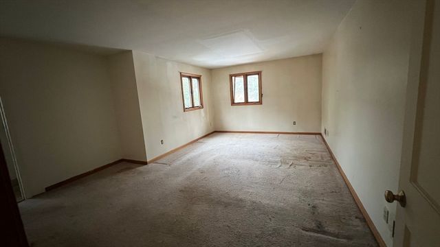 50 Head Of The Bay Rd, Bourne, MA 02532