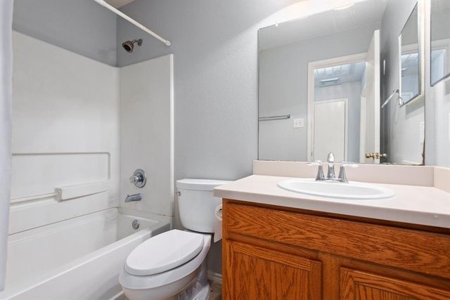 1614 Wooded Acres Drive, Humble, TX 77396