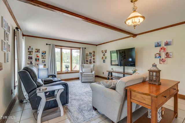 16133 Lee Highway, Bristol, VA 24202
