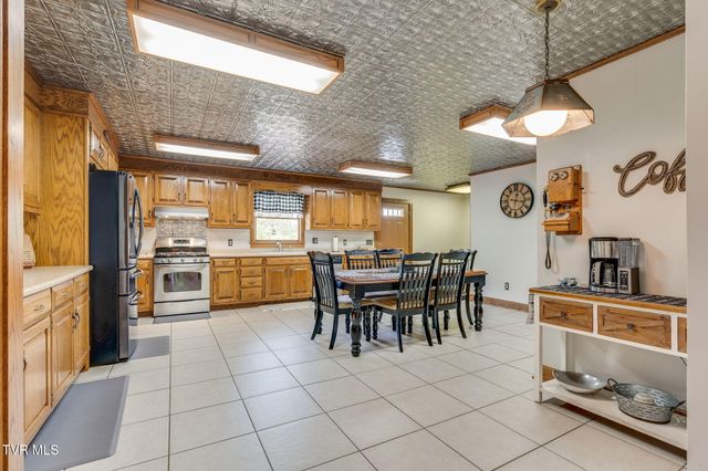 16133 Lee Highway, Bristol, VA 24202