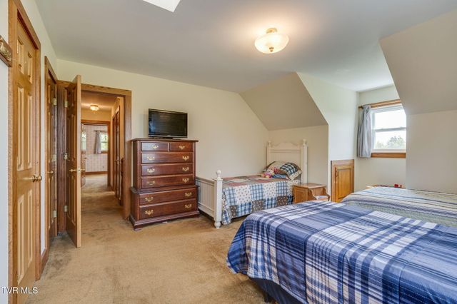 16133 Lee Highway, Bristol, VA 24202