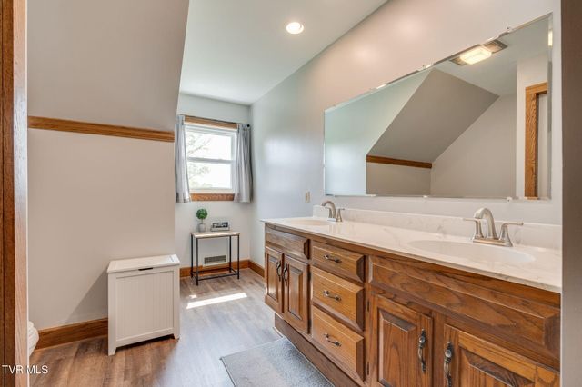 16133 Lee Highway, Bristol, VA 24202