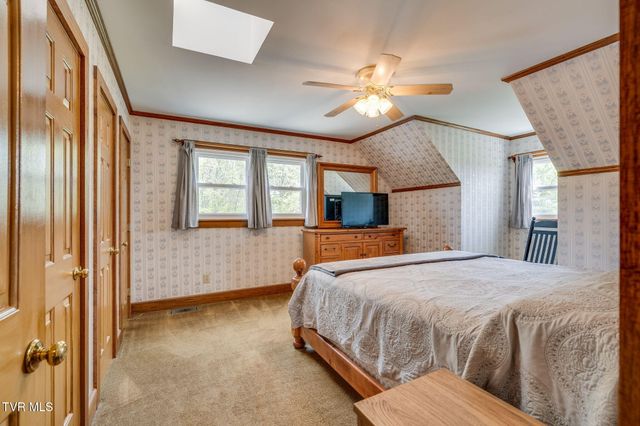 16133 Lee Highway, Bristol, VA 24202
