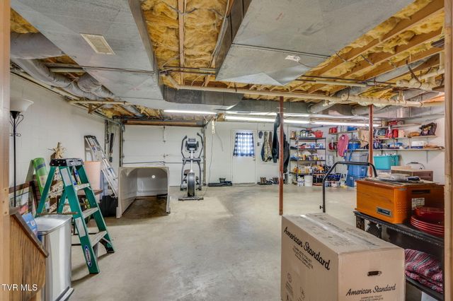 16133 Lee Highway, Bristol, VA 24202