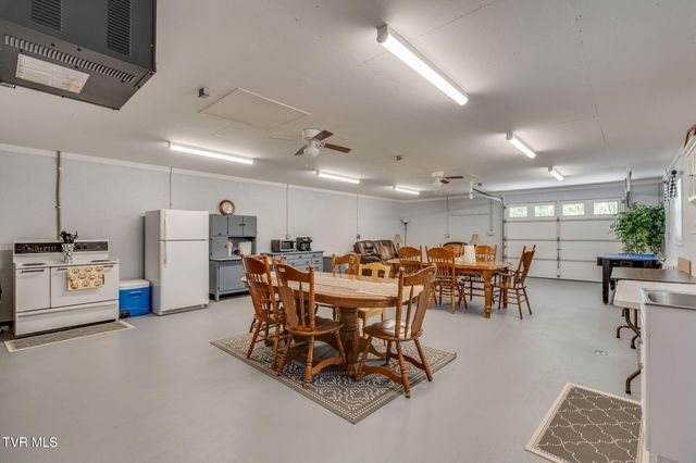 16133 Lee Highway, Bristol, VA 24202