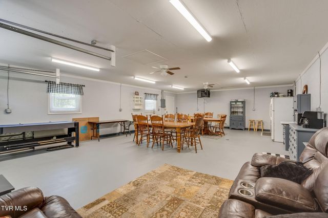 16133 Lee Highway, Bristol, VA 24202