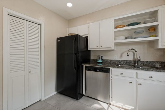 4916 N Hall Street, Dallas, TX 75235