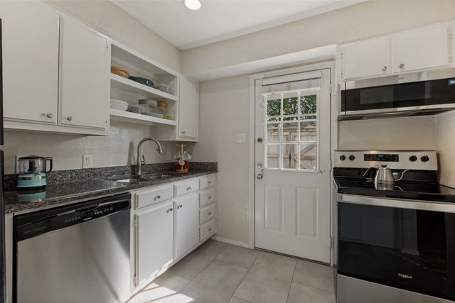 4916 N Hall Street, Dallas, TX 75235