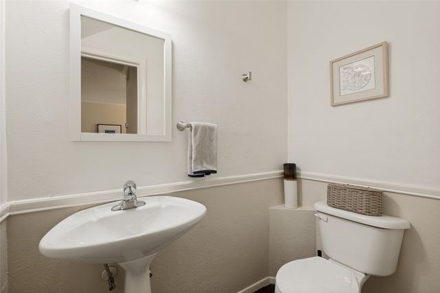 4916 N Hall Street, Dallas, TX 75235