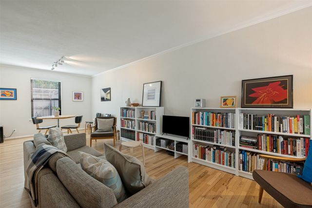 4916 N Hall Street, Dallas, TX 75235