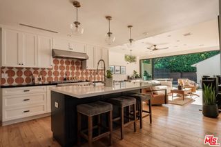 4257 Shadyglade Avenue, Studio City, CA 91604