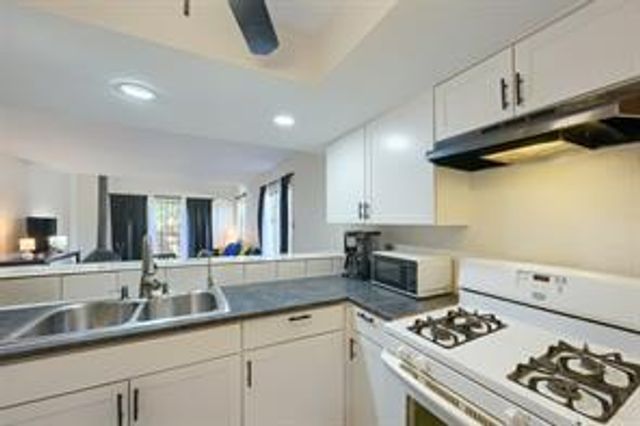 4814A Misty Slope LN, Austin, TX 78744