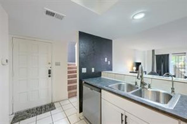 4814A Misty Slope LN, Austin, TX 78744