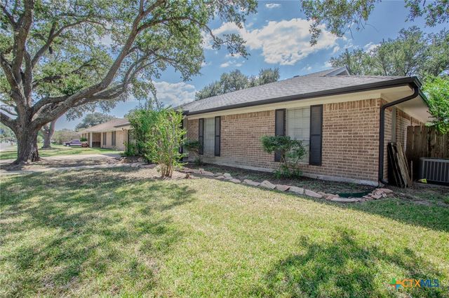 503 Sherwood Drive, Victoria, TX 77901