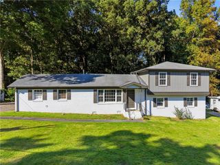 4307 Parkview Drive, Lithia Springs, GA 30122