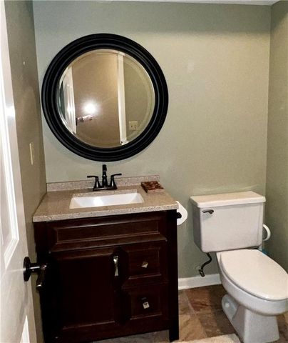 8987 Oak Country Lane, De Soto, KS 66018