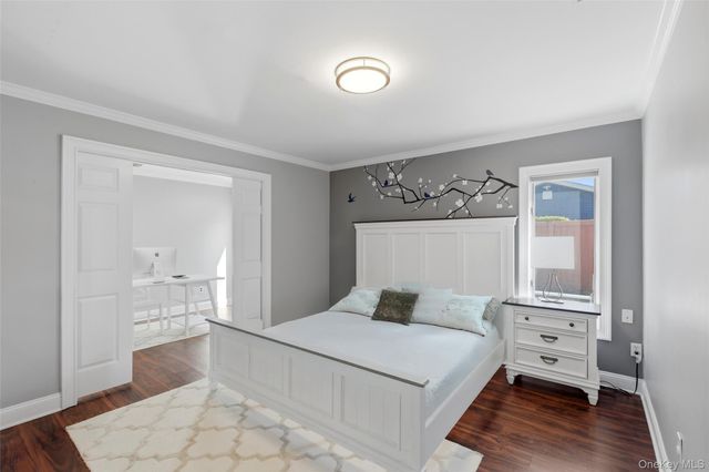 28 Manchester Lane, Stony Brook, NY 11790