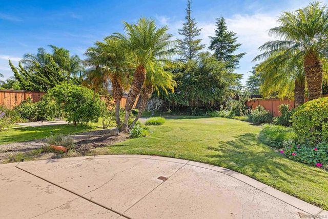 5761 Spur Ave, Oceanside, CA 92057