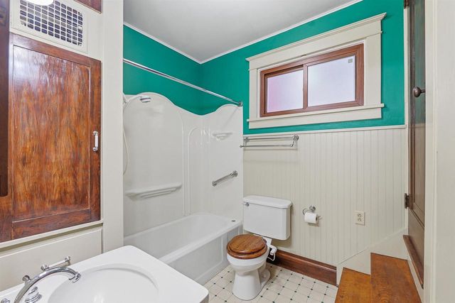 23 N PARK AVENUE, Fond Du Lac, WI 54935