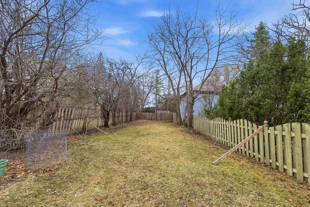 23 N PARK AVENUE, Fond Du Lac, WI 54935