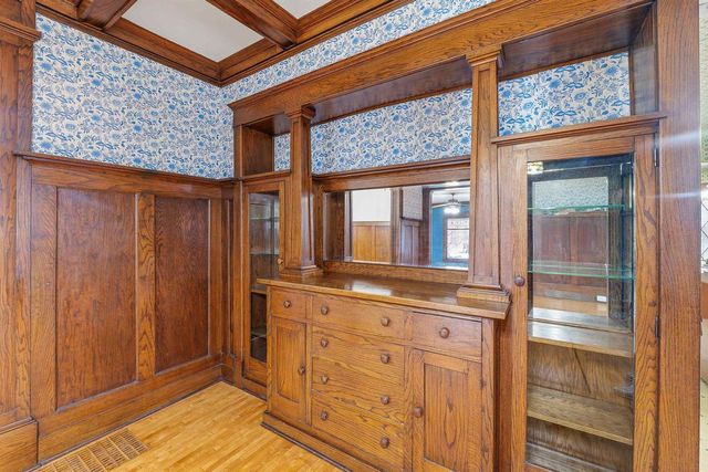 23 N PARK AVENUE, Fond Du Lac, WI 54935