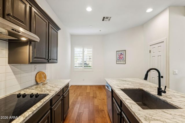 19550 N GRAYHAWK Drive 1108, Scottsdale, AZ 85255