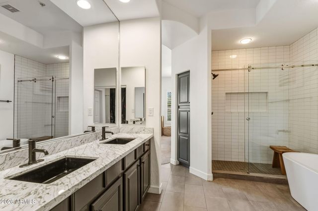 19550 N GRAYHAWK Drive 1108, Scottsdale, AZ 85255