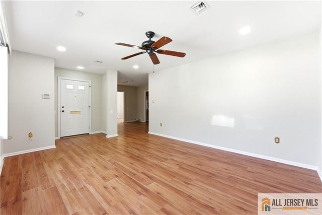 272 Middlebury Lane 272C, Monroe, NJ 08831