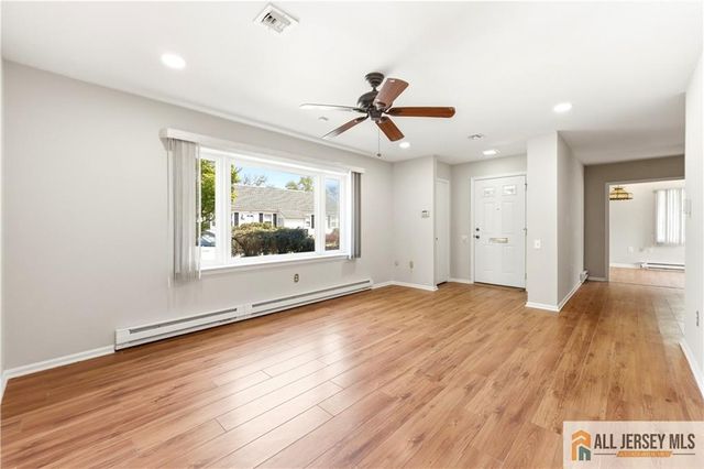 272 Middlebury Lane 272C, Monroe, NJ 08831