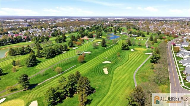 272 Middlebury Lane 272C, Monroe, NJ 08831