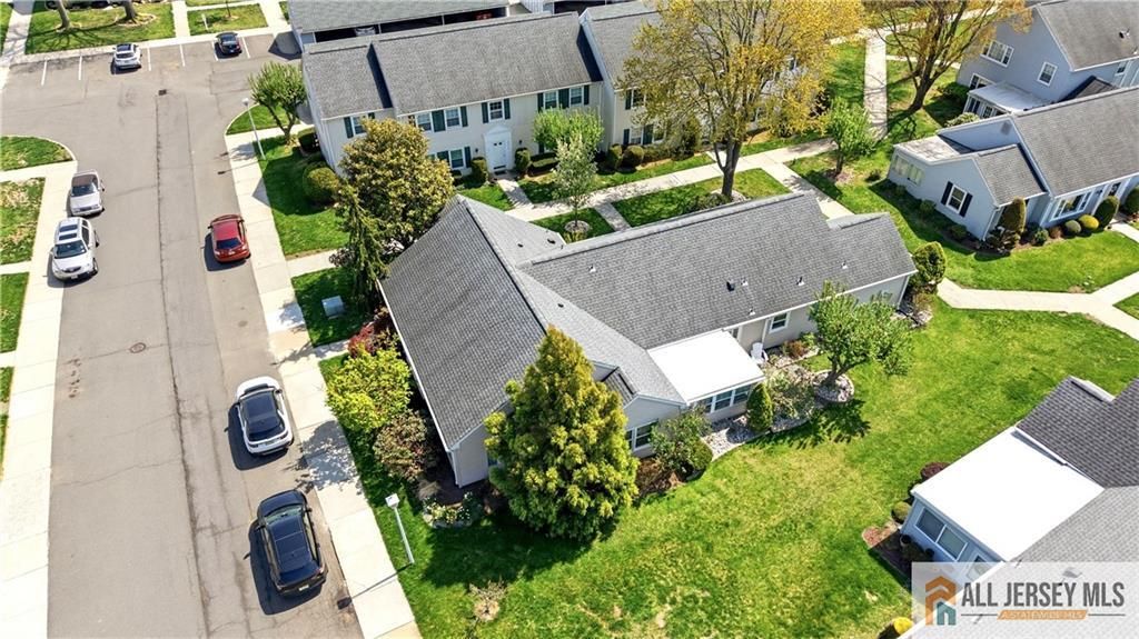 272 Middlebury Lane 272C, Monroe, NJ 08831